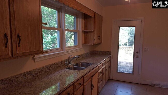 Building Photo - 4117 Timberlane Dr