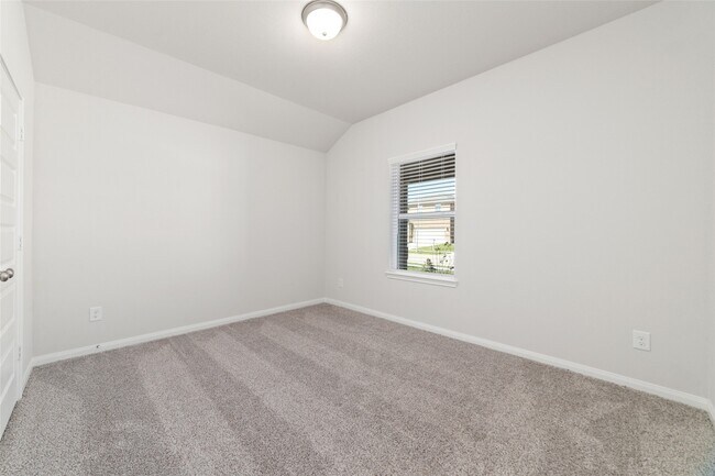 Foto del edificio - 21519 Carbone Ln