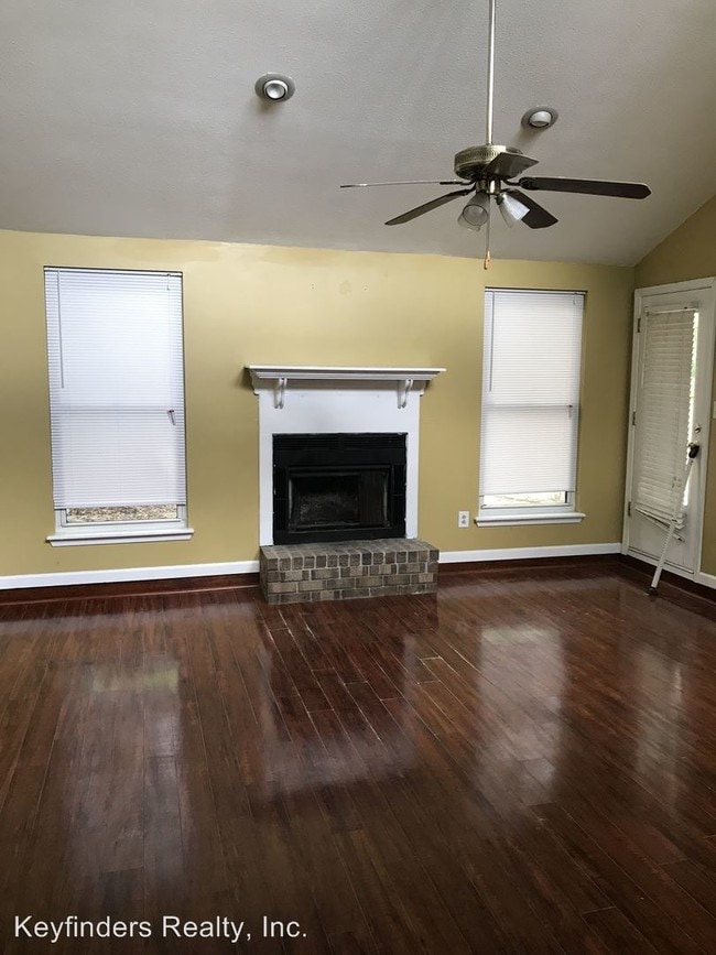 Building Photo - 3 br, 2 bath House - 14128 Pinehurst Ave.