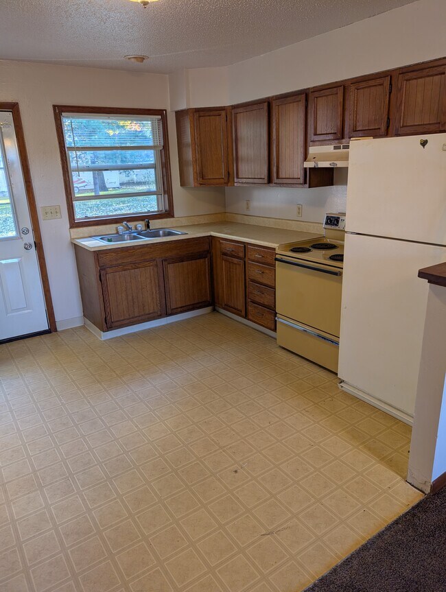 Foto del edificio - 401 W Walnut St