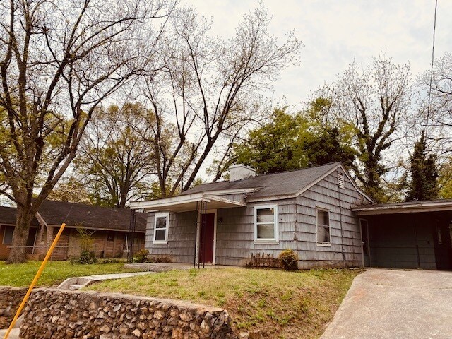 Primary Photo - Intown Cottage