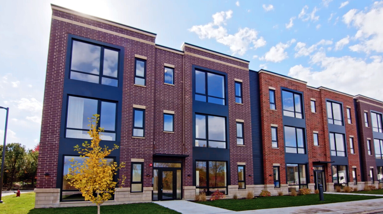 Foto principal - 290 S Bloomingdale Rd