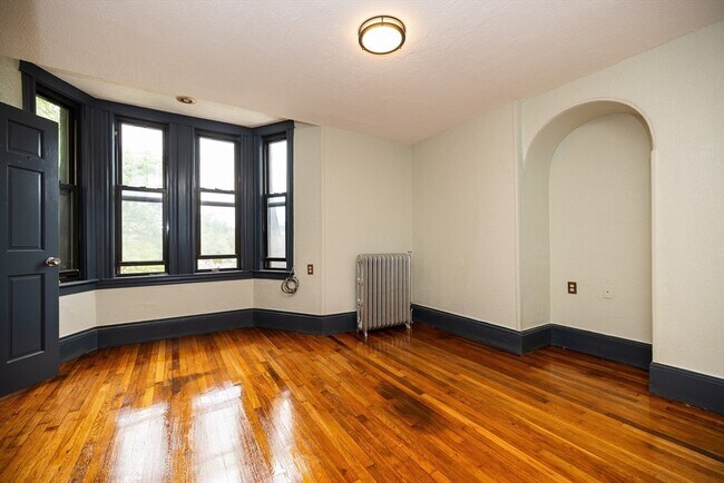 Foto del edificio - 32 Howard Ave