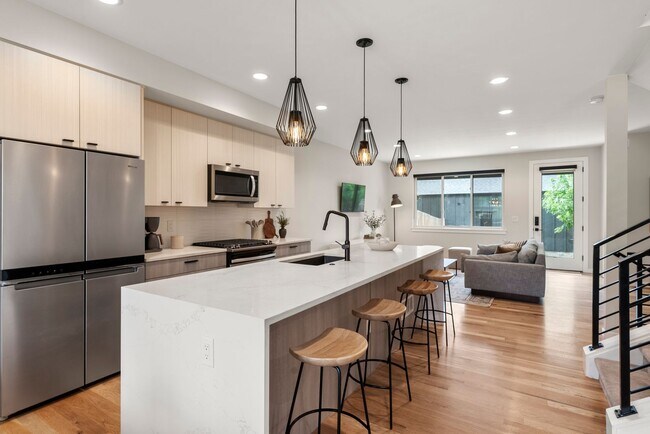 Photo - Stunning Furnished Farmhouse-Style Duplex ...