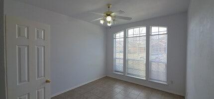 Building Photo - 5801 Homestead Ct