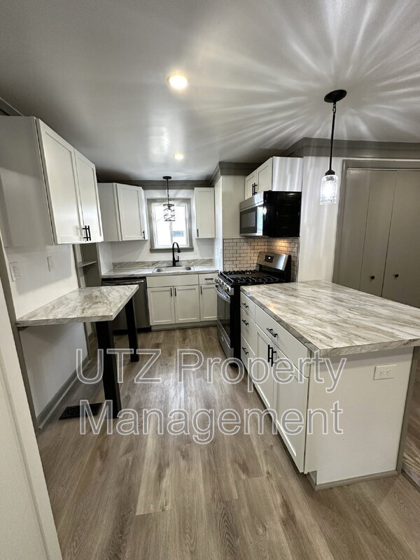 Building Photo - 24 Manchester Ave