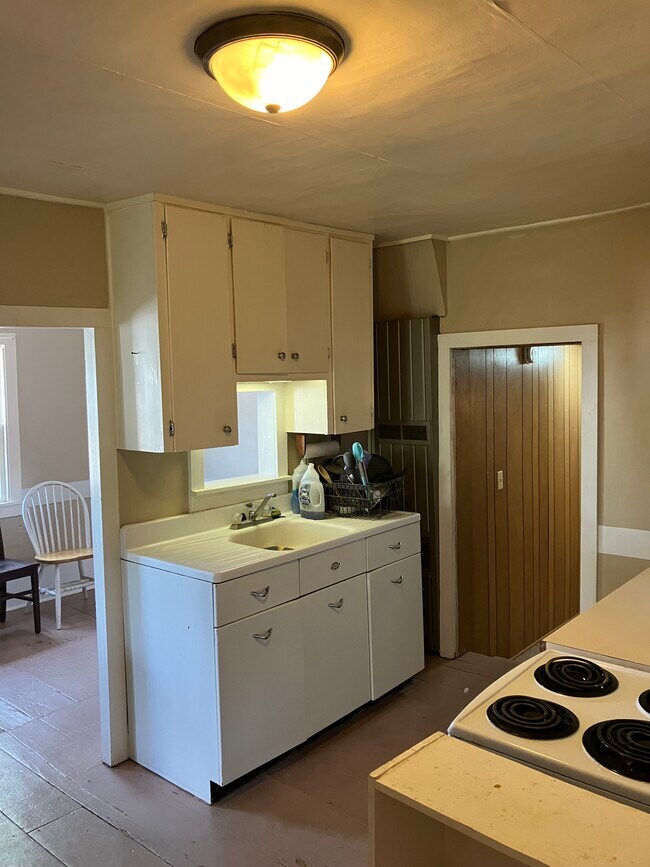 3 - N8129 Franklin Rd