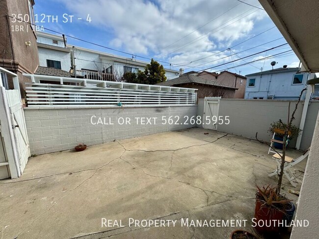 Building Photo - 350 12th St