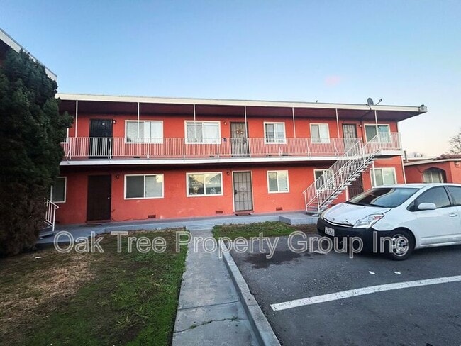 Building Photo - 922 Carlson Blvd