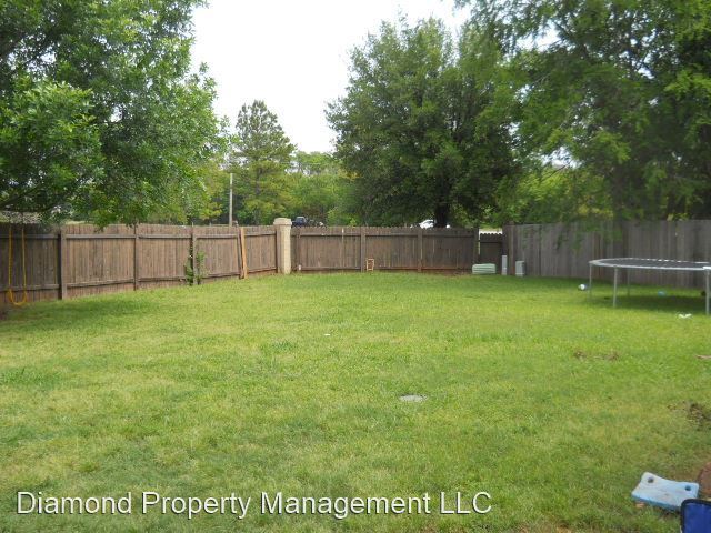 Building Photo - 4 br, 2.5 bath House - 105 Cambridge Circle