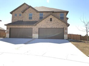 Building Photo - 1044 Sierra Vista Ct