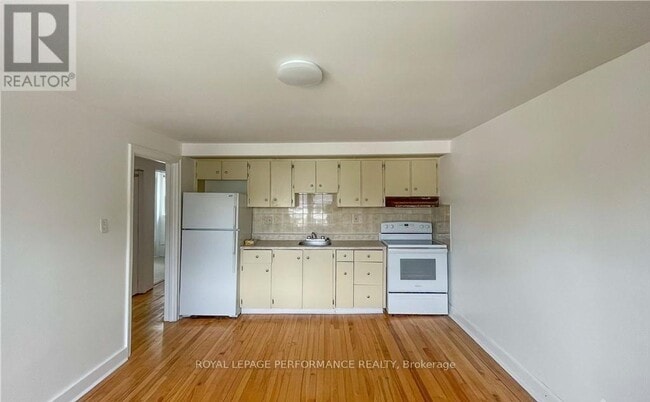 Building Photo - 110 Glynn Ave