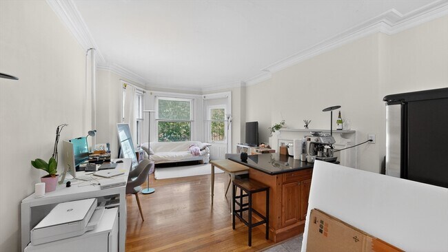 Foto del edificio - 1071 Beacon St
