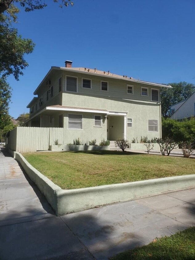 Foto principal - 3891 Locust St