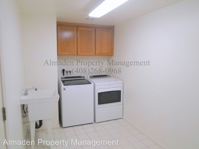 Foto del edificio - 3 br, 2.5 bath House - 1175 Silver Shadow Dr.