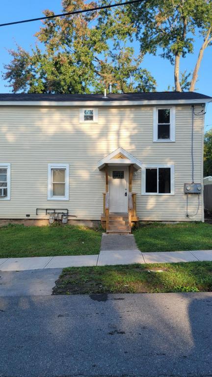 Photo - 12-14 Tabor St House