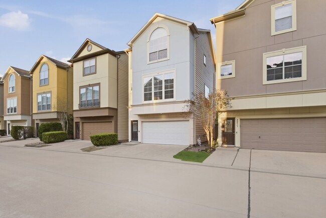 Foto del edificio - 3209 Clearview Cir