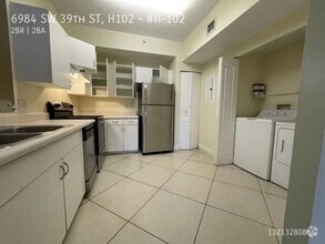 Building Photo - 6984 SW 39th St