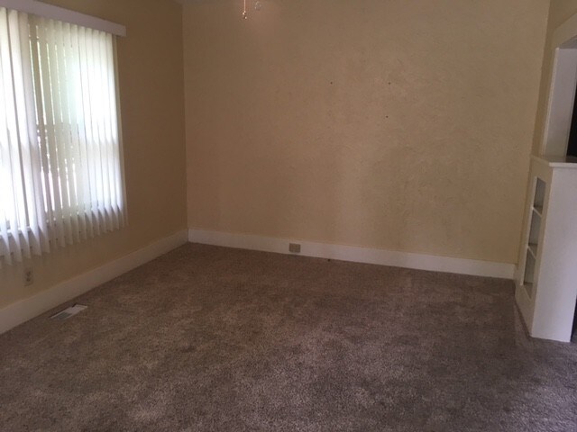 Foto del edificio - 1426 West 2nd St N