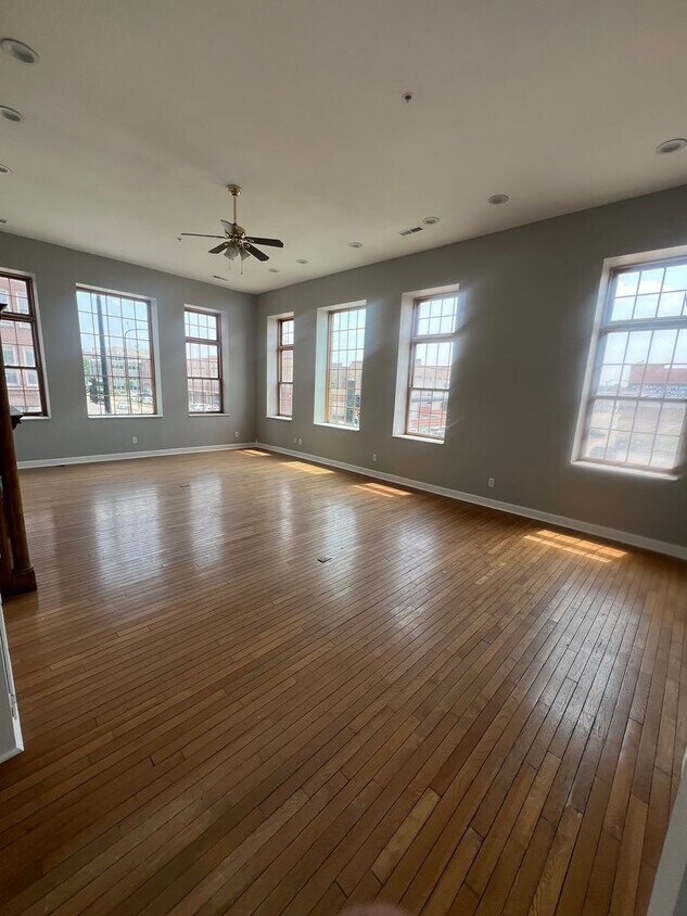 Foto principal - 632 Sycamore St