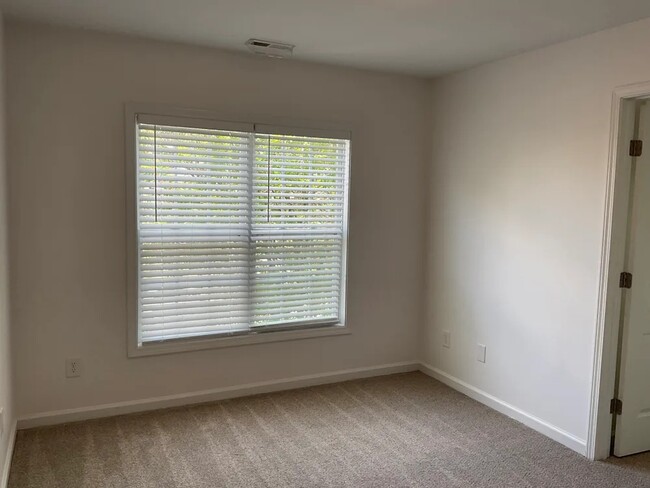 Building Photo - 1658 Brownairs Ln