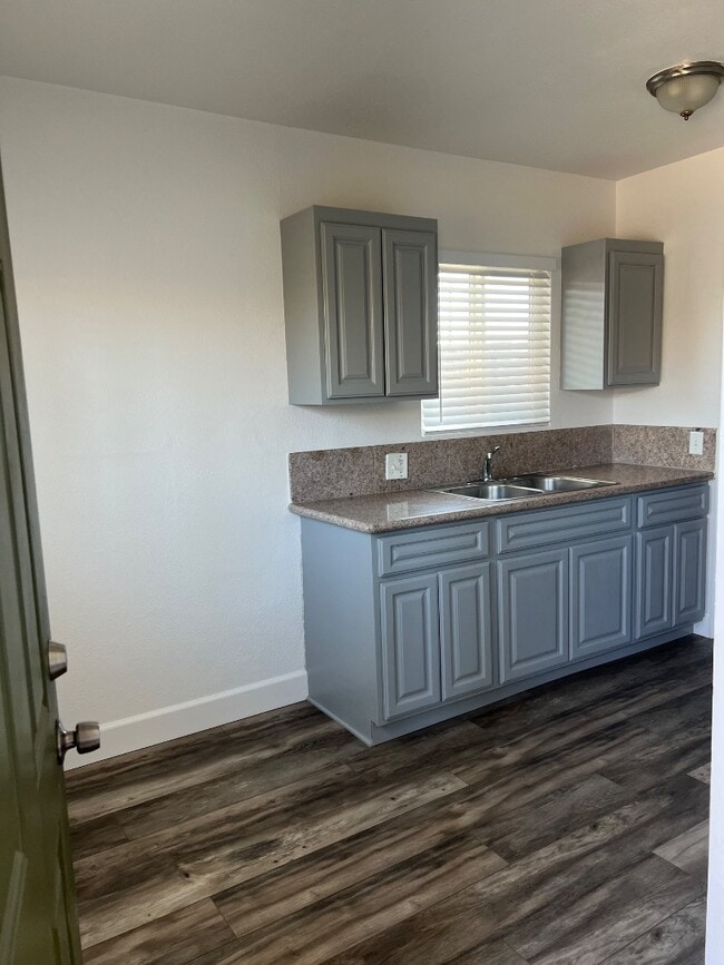 Photo - 429 W Ramona Dr Apartment