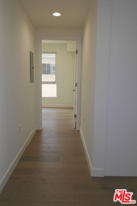 Foto del edificio - 105 S Mariposa Ave