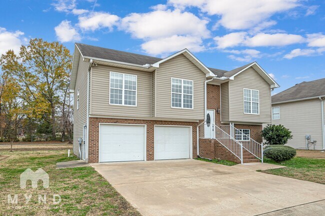 Building Photo - 507 Woodhill Cove Dr