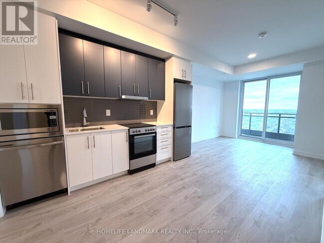 Photo du bâtiment - 9763 Markham Rd