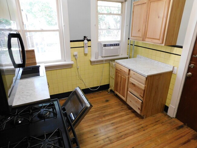 Building Photo - 649 Myrtle Avenue
