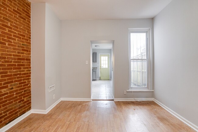 Building Photo - 2507 Woodbrook Avenue