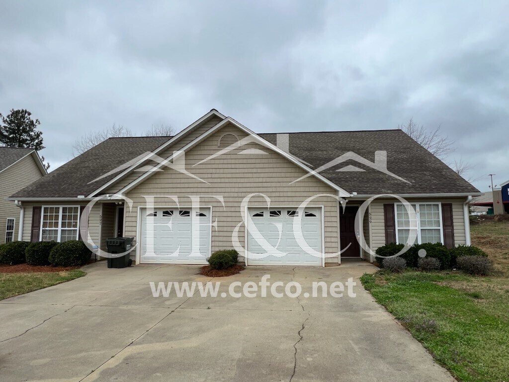 Primary Photo - 529 Victoria Manor Dr