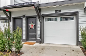 Building Photo - 7967 197 St