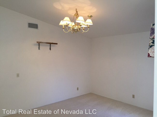 Building Photo - 2221 Loggerhead Rd