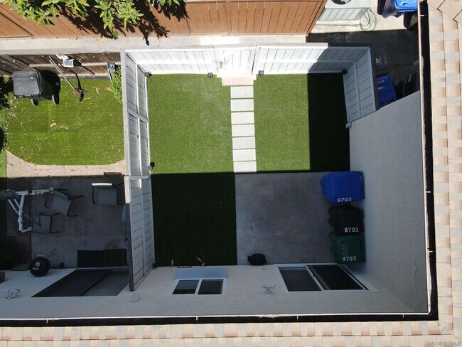 Building Photo - 9793 Caminito Cuadro