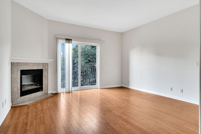 Foto del edificio - Corinth Luxury Investments LLC