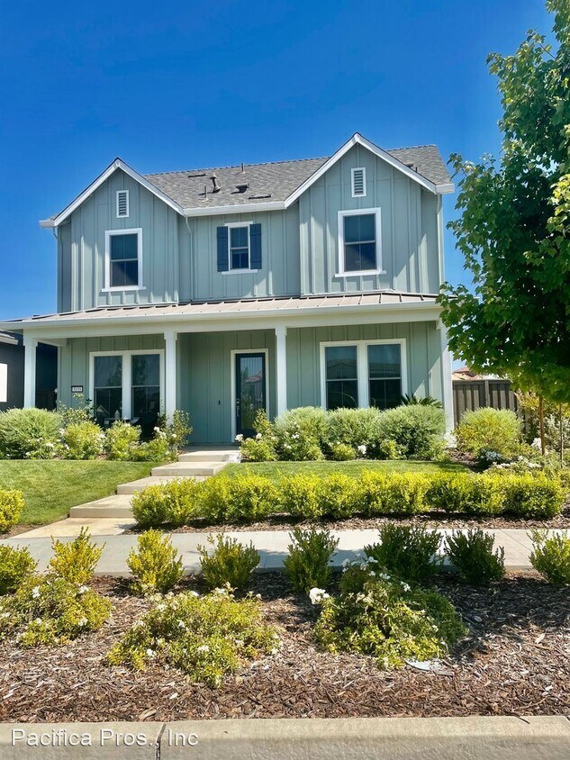 Primary Photo - 4 br, 3.5 bath House - 5155 Sutter Park Way