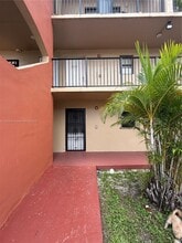 Building Photo - 2313 W 60th St