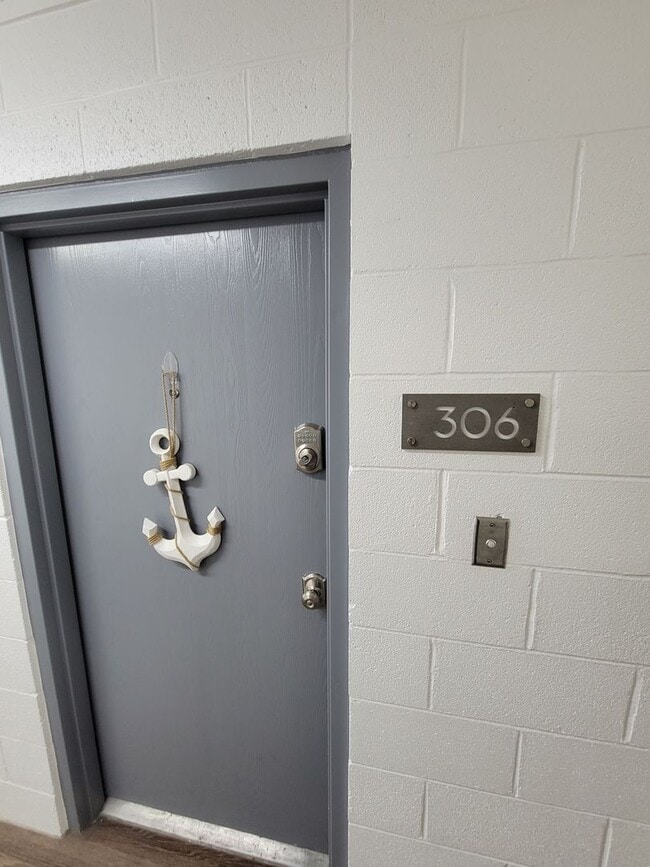 Foto del edificio - Studio Apartment With Granite Countertops