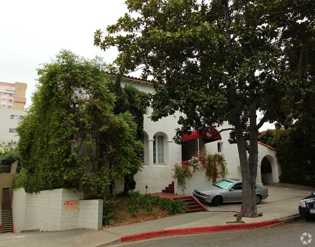 Foto principal - 945 Hilgard Ave