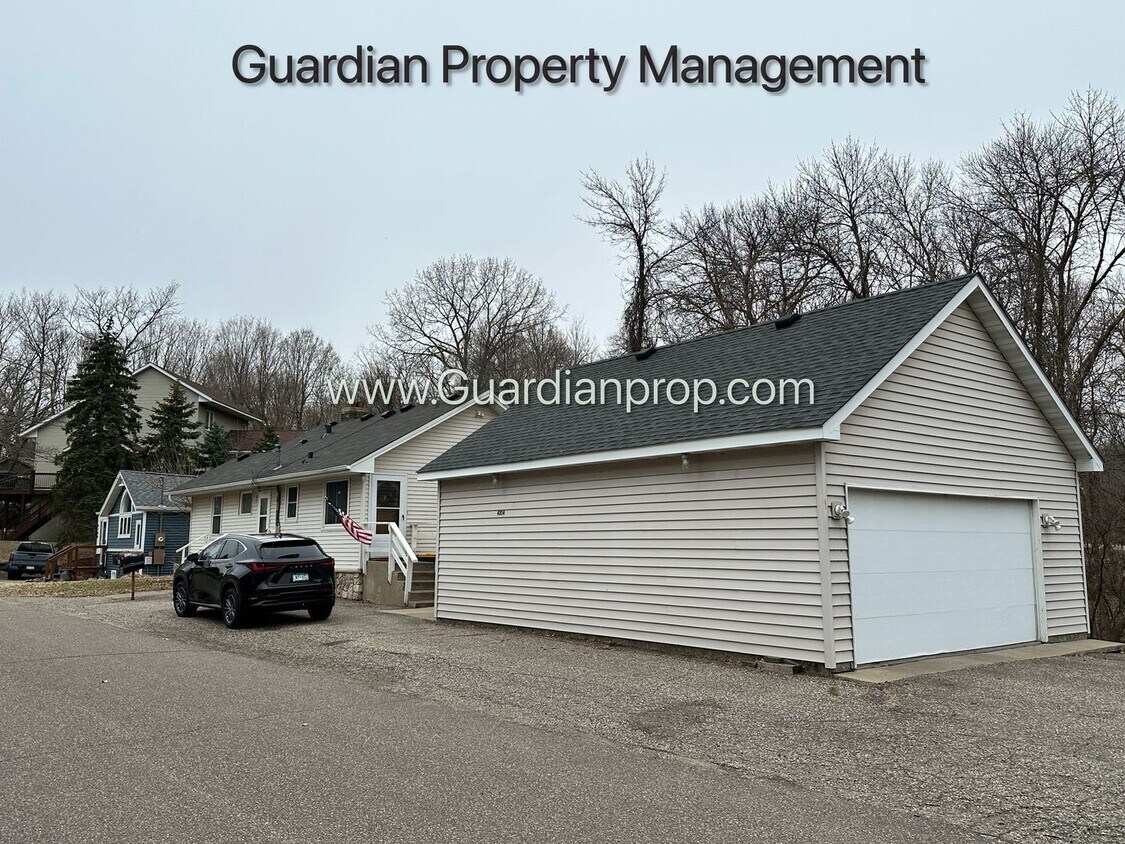 Primary Photo - Orono Single Family Home, Large Garage, Sp...