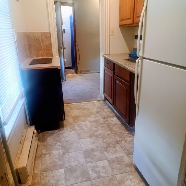 Kitchen - 324 Franklin St