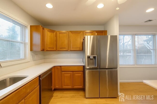 Foto del edificio - 268 NJ-36