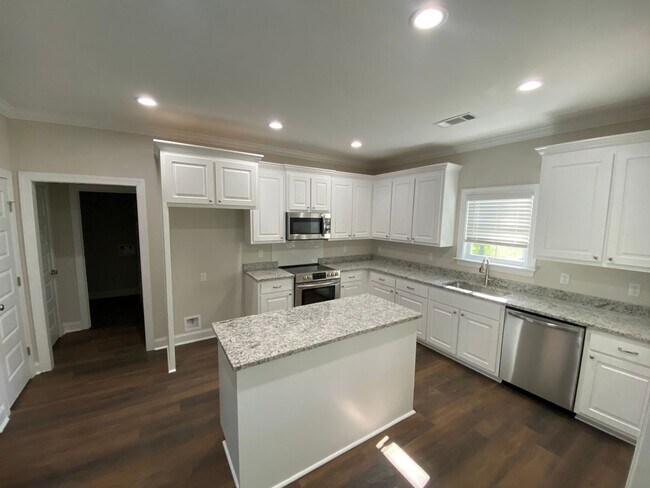 Foto del edificio - 3430 Bellingham Ln