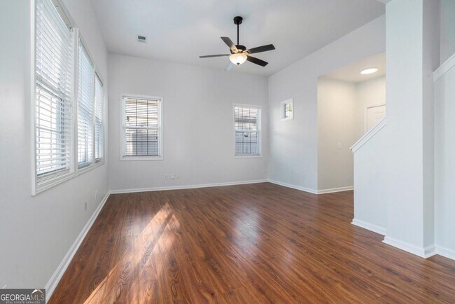 Foto del edificio - 244 Windcroft Cir NW