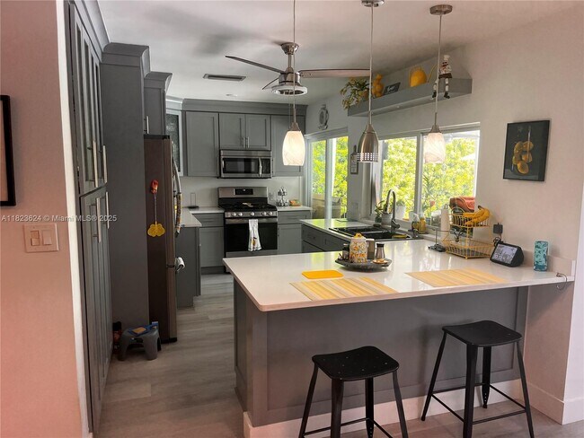 Foto del edificio - 12381 NW 29th Manor
