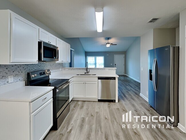 Building Photo - 1003 Tom Hailey Boulevard La Vergne TN