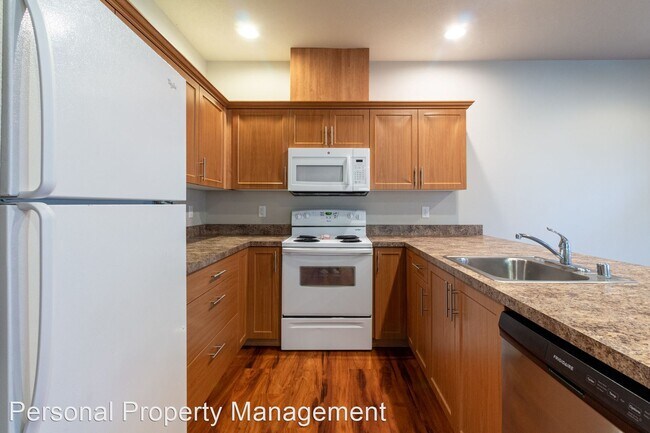 Building Photo - 4 br, 3.5 bath House - 3604 NE 81st Cir