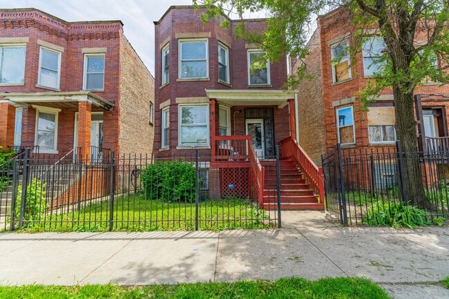 Foto del edificio - 5025 W Huron St