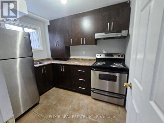 Building Photo - 4 Lonestar Crescent